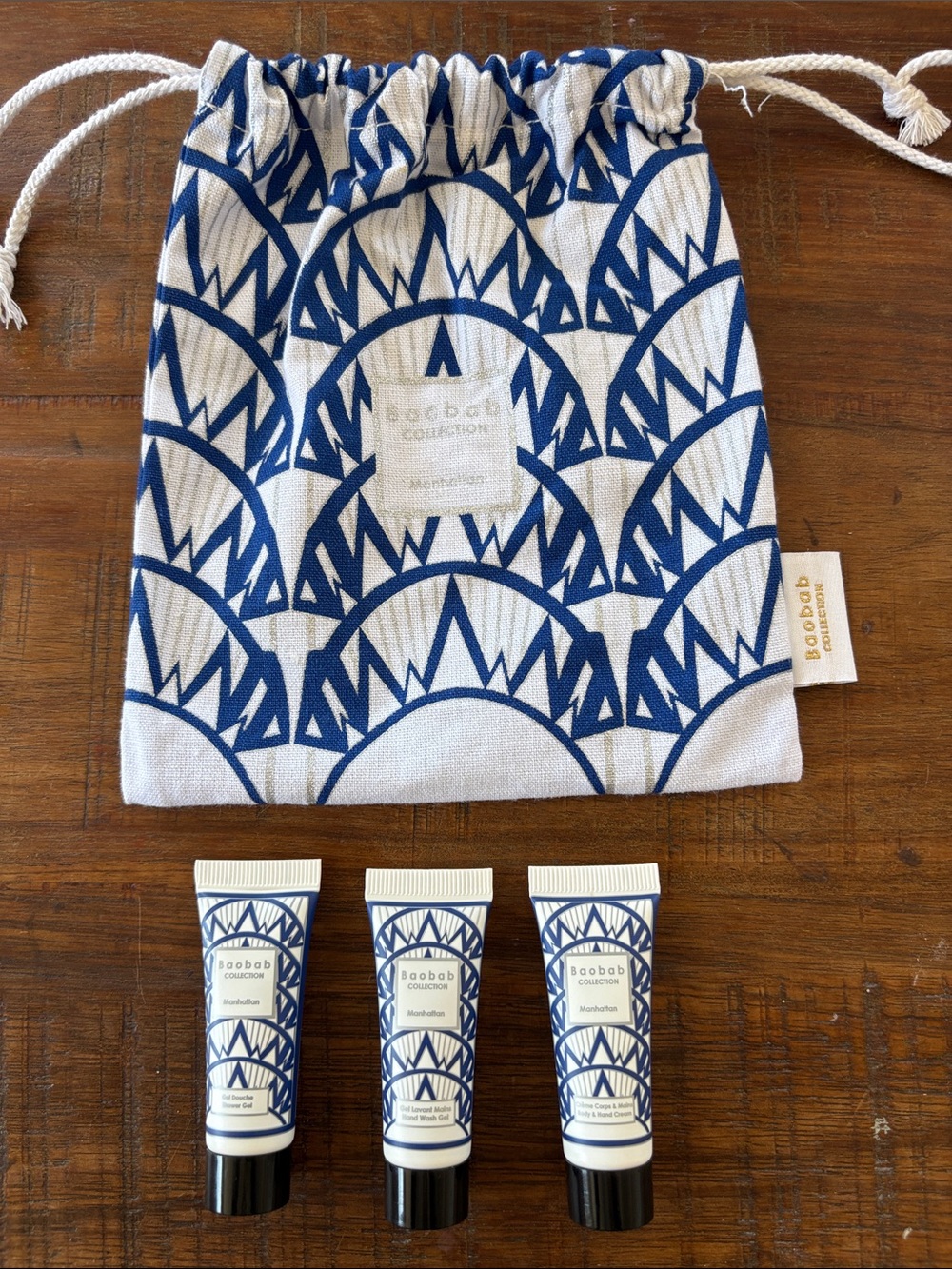 BOOBAB DRAWSTRING BAG WITH THREE SAMPLES